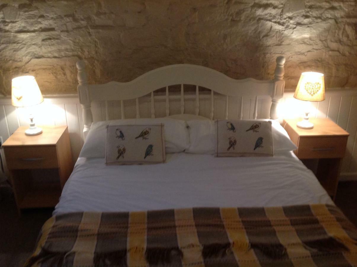 Cwmtwrch Cottage Carmarthen Esterno foto